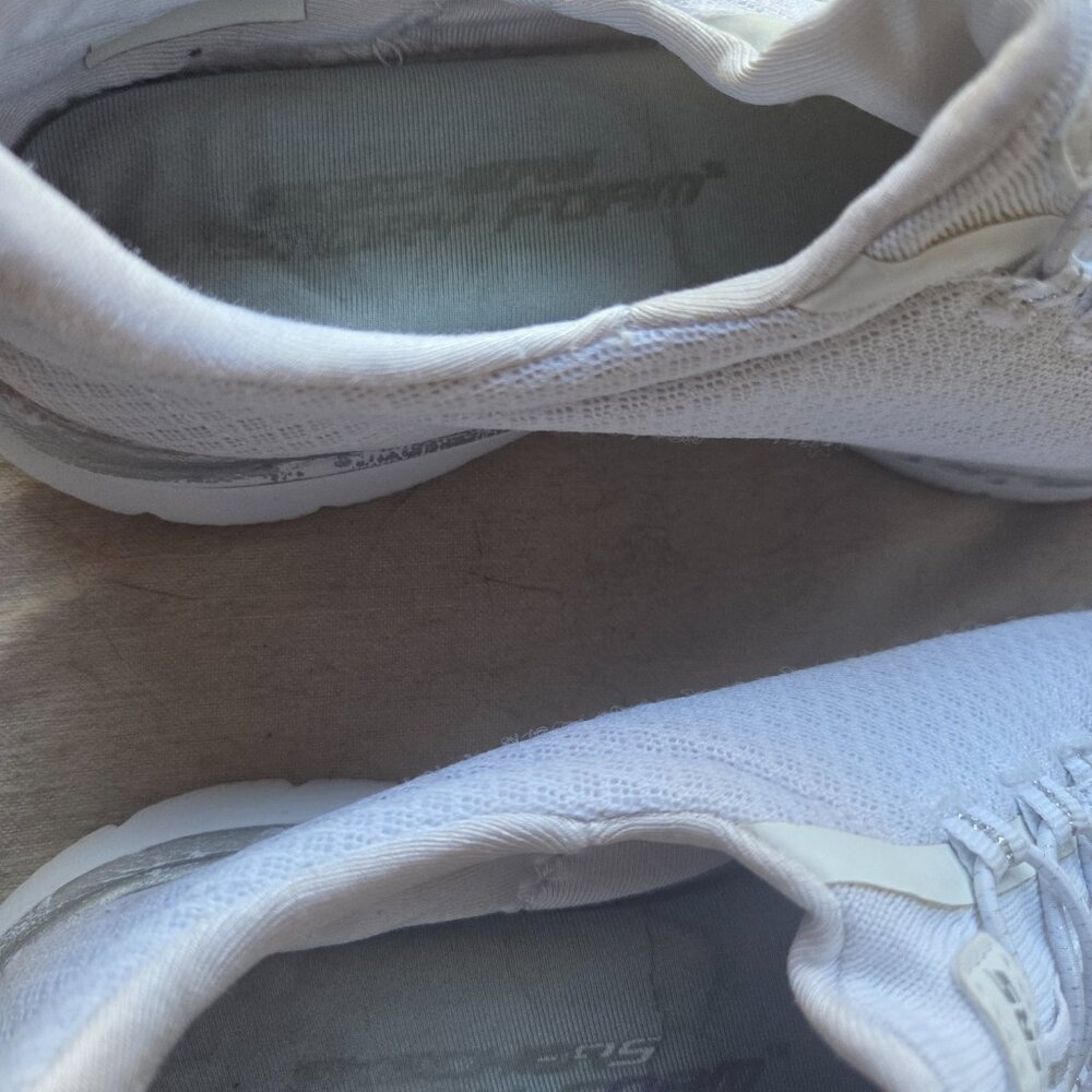 White Skechers Womens Sneakers Size 7 - Picture 5 of 6